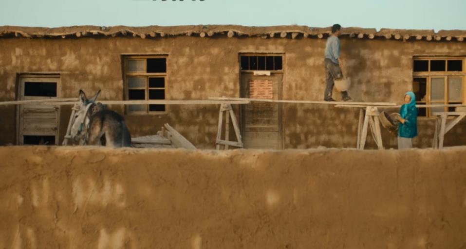 不曾拥有，就不会悲伤。《隐入尘烟》背景中的「囍」字