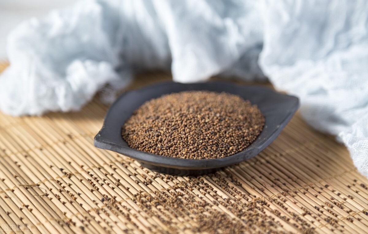 白发变黑发最有效秘方和调理方法,白发怎么治疗能变黑发中老年