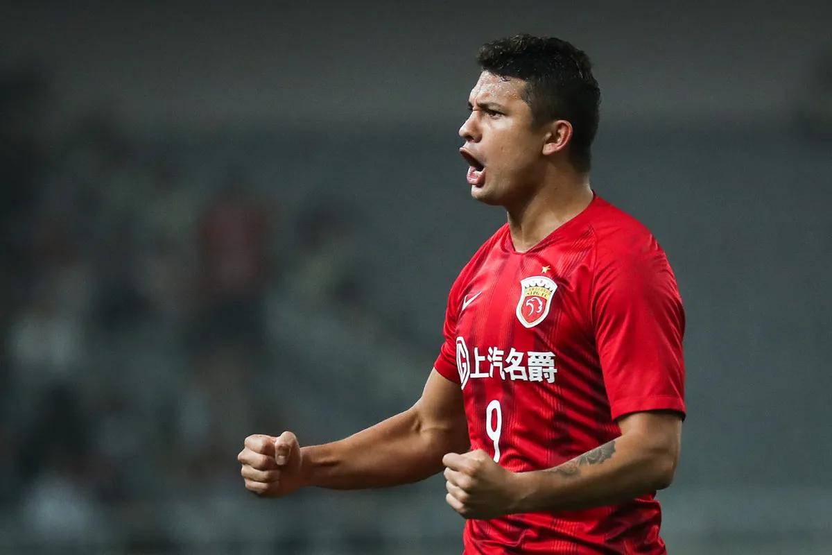 一地鸡毛何去何从,国足归化球员何去何从