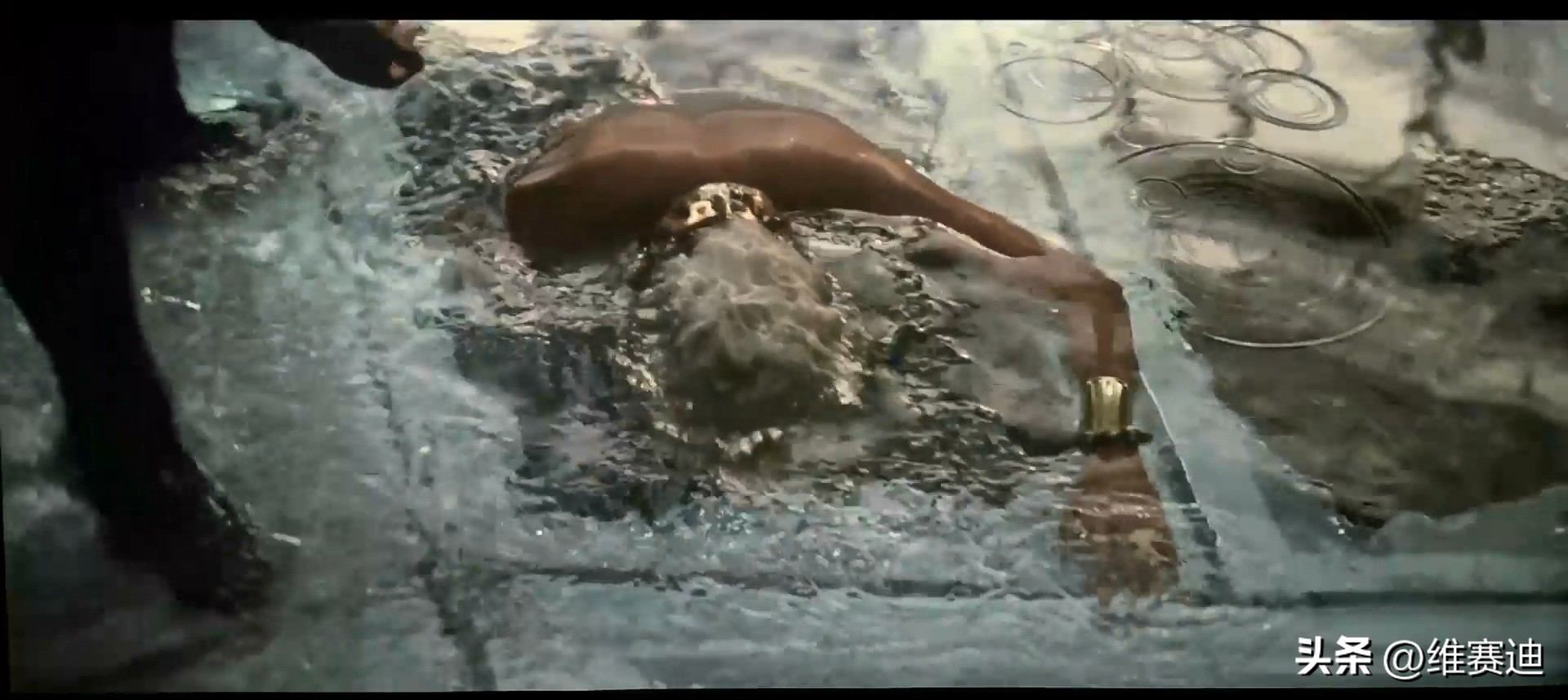 黑豹2有多差劲黑豹就有多经典,动作戏精彩片段