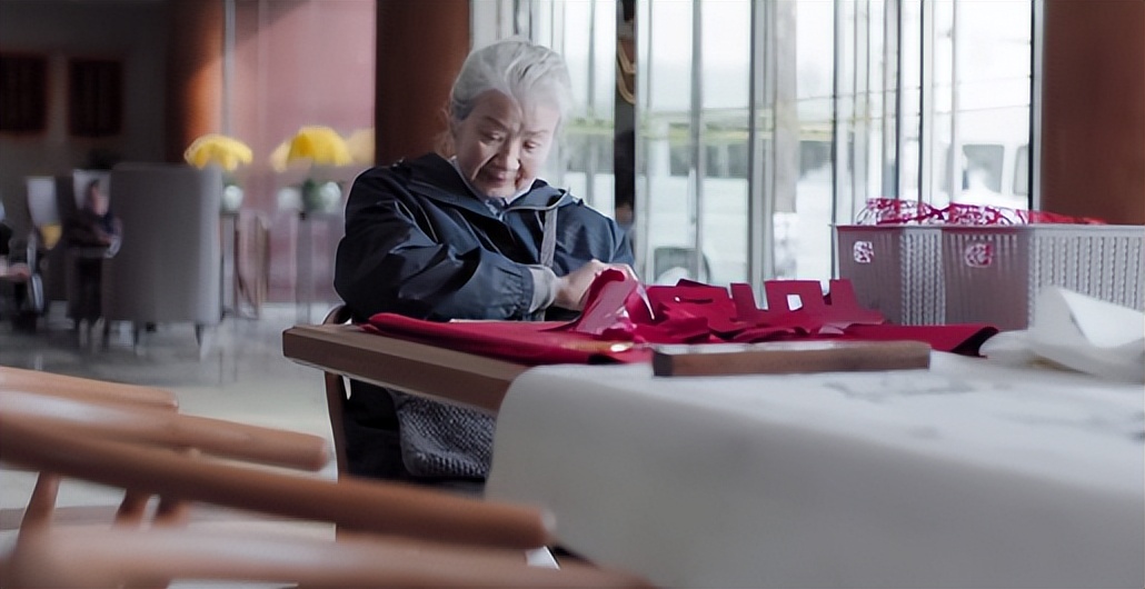 首周拿下黄金档收视第一，有8位实力派坐镇，央视这部大剧要爆了