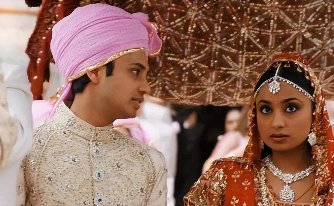 印度女性命运有多惨？参军不是为了保家卫国，而是为了逆天改命