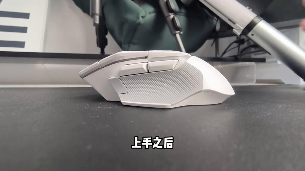 雷蛇锐蝮蛇对比罗技g502,罗技gpw对比雷蛇蝰蛇v2pro