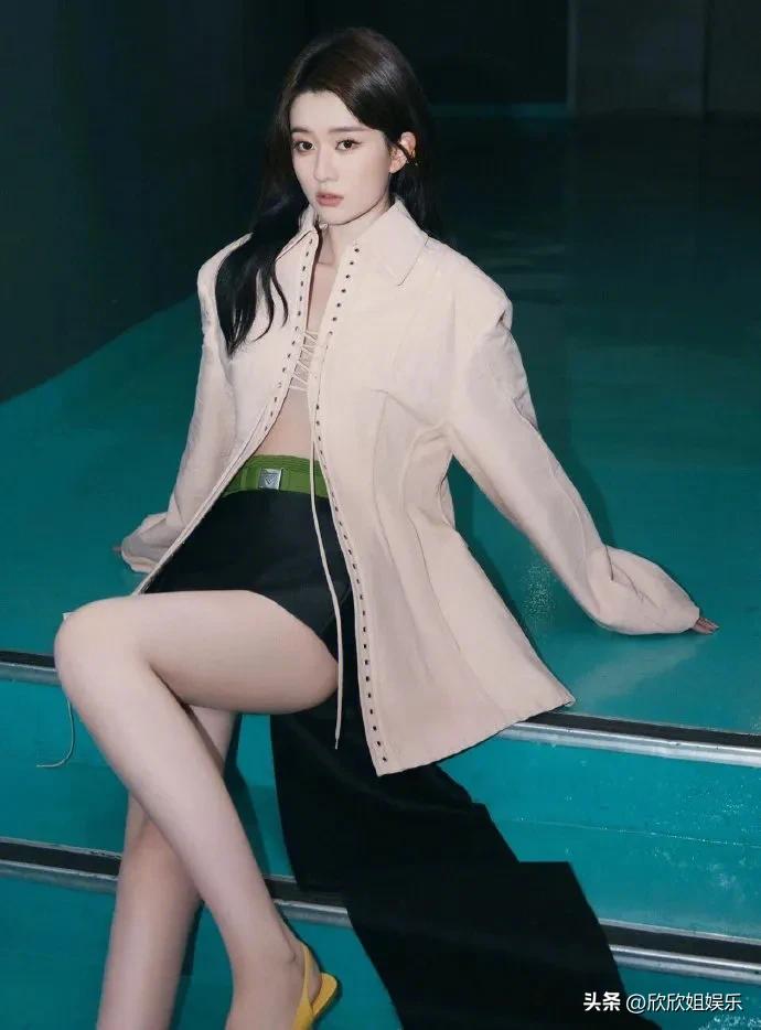 女明星乔欣走红毯,女明星乔欣