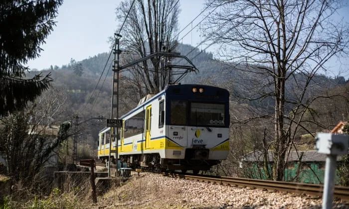 西班牙花2亿多造火车,西班牙两年时间花19亿造火车
