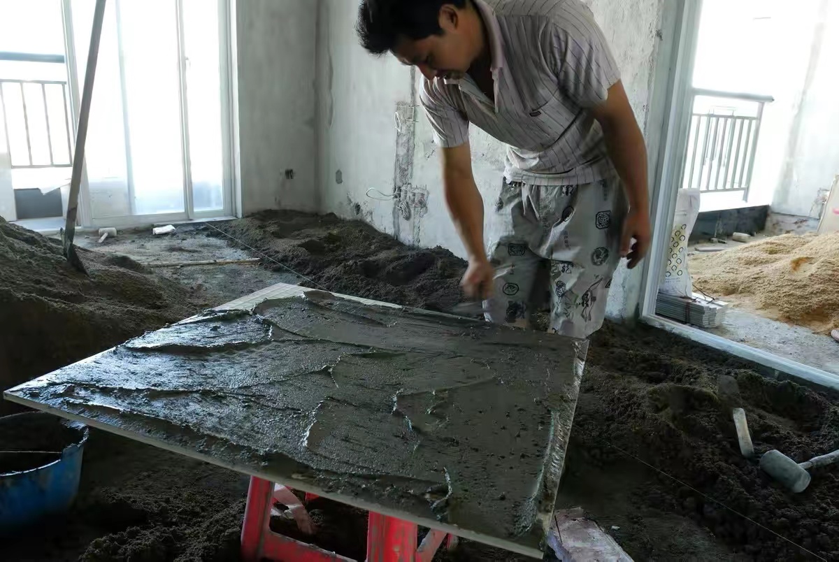 瓷砖上贴砖的利弊,墙体贴瓷砖好吗