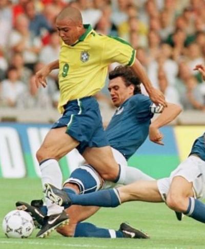 卡纳瓦罗世界杯最佳球员,卡纳瓦罗巅峰有多强意大利