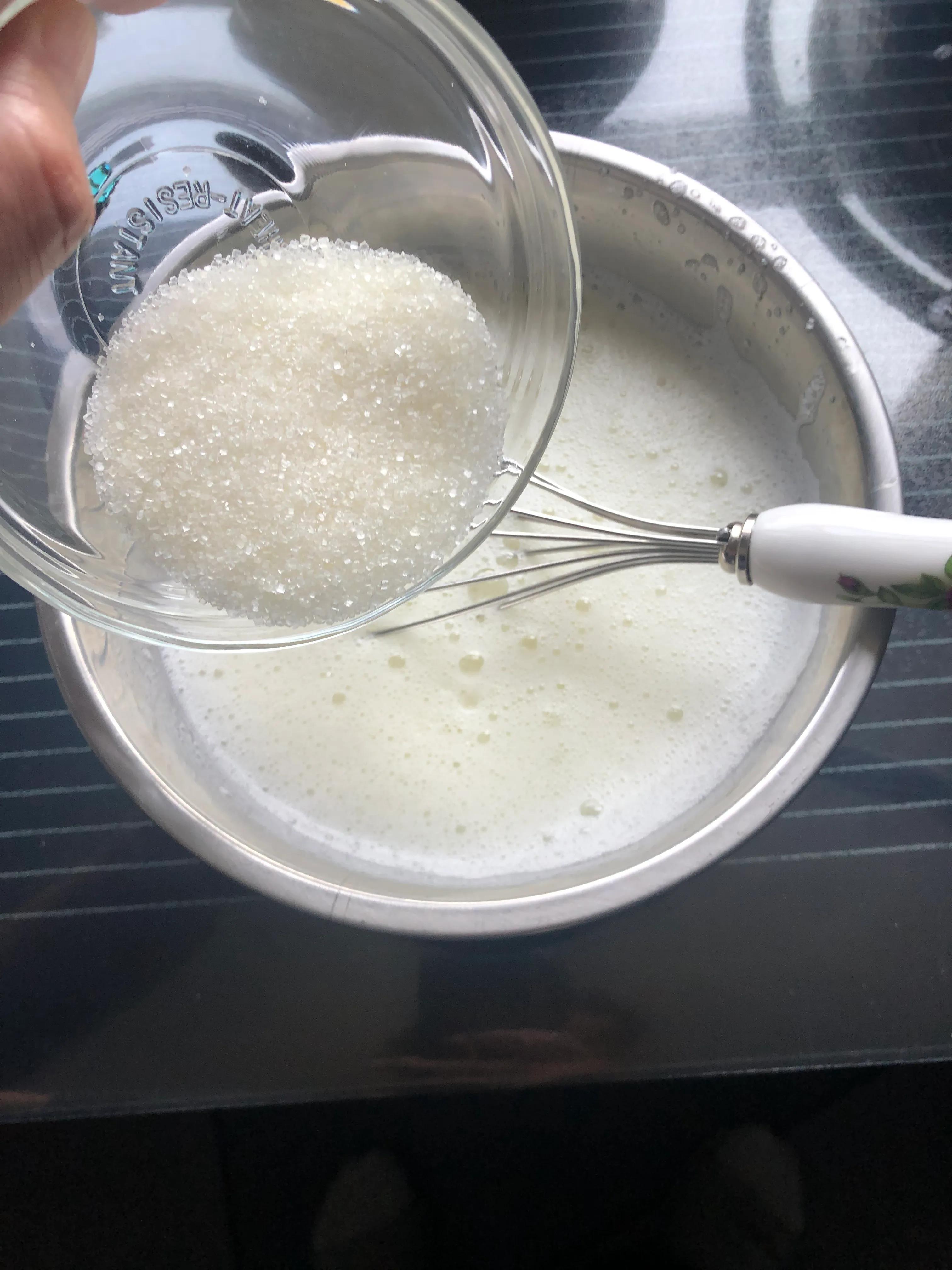 戚风蛋糕需要什么样打蛋器,做戚风蛋糕没打蛋器怎么做