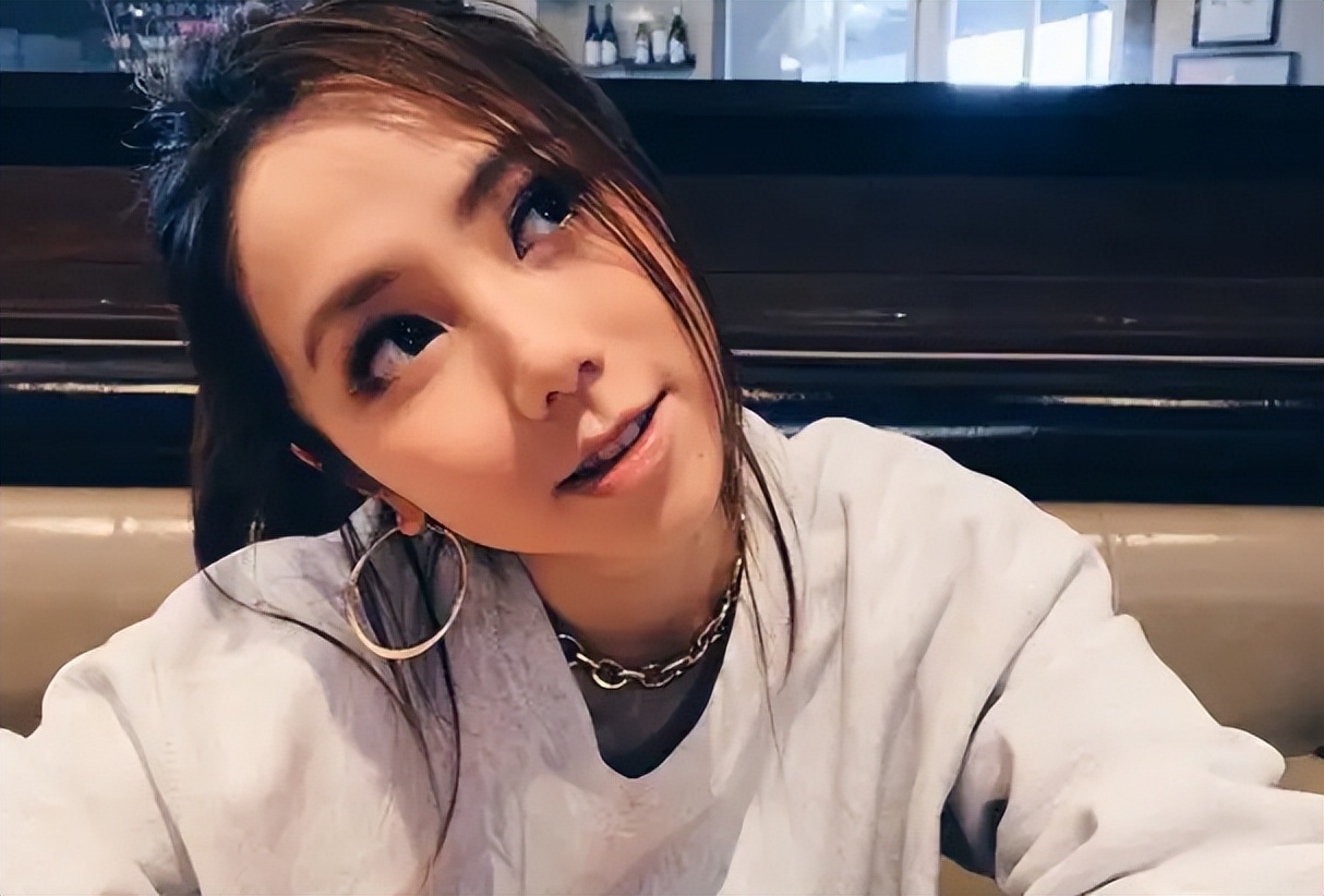 邓紫棋综艺哭诉,邓紫棋综艺节目中催泪瞬间