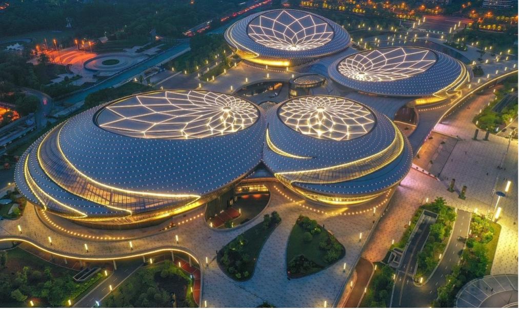 游锦绣川风景区,游锦绣公园按游览顺序写四百字