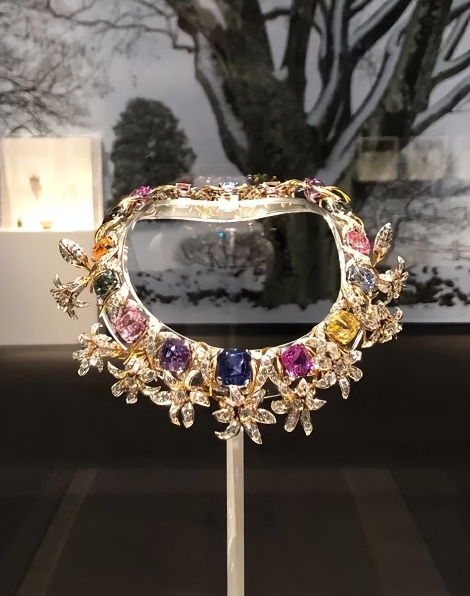 芭珠周末档|送这10本珠宝书给你做新年礼物，开心不？