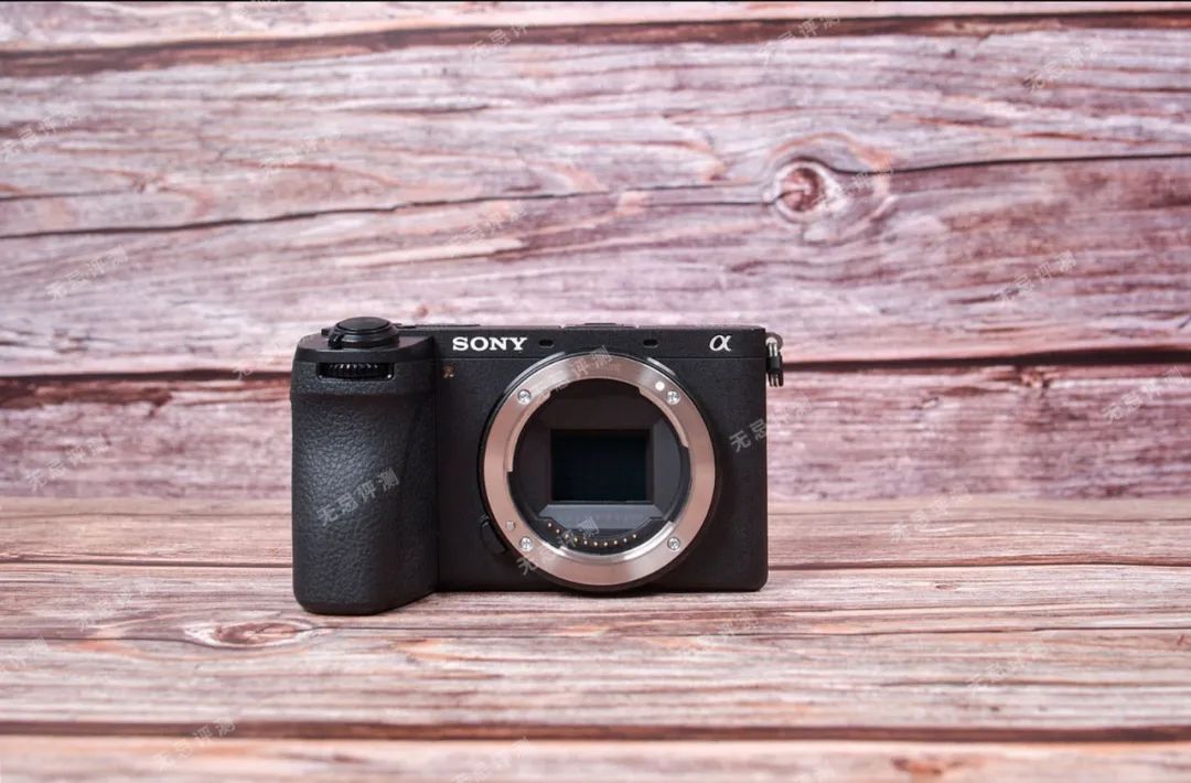 索尼新半画幅a6700,索尼alpha6700aps-c微单相机