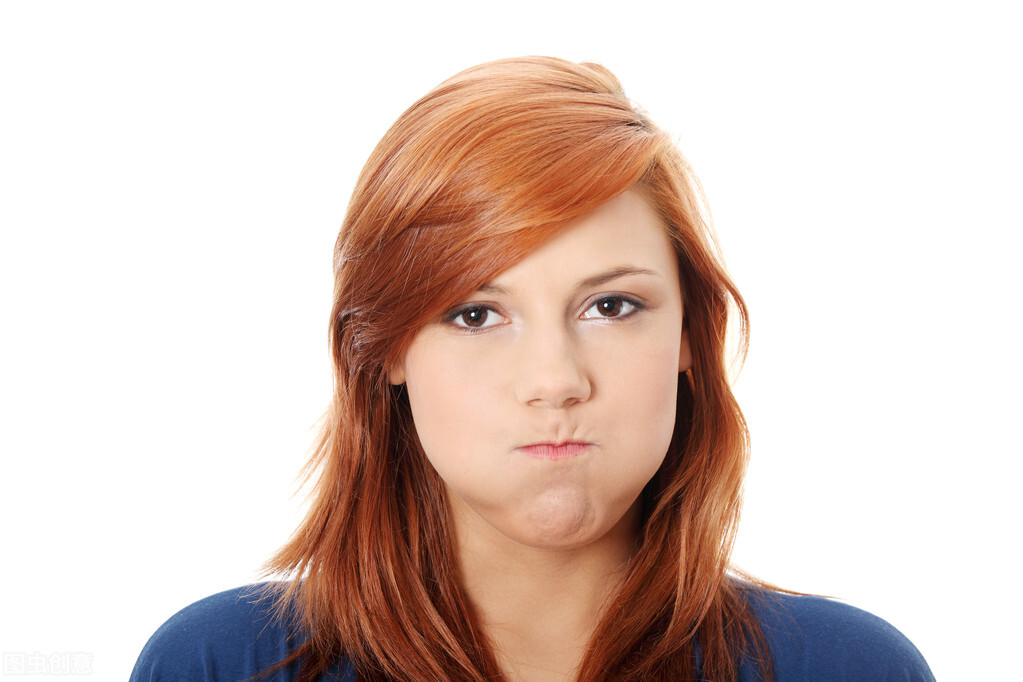 嘴里咸咸的还有异味是怎么回事,嘴里怪味是什么原因