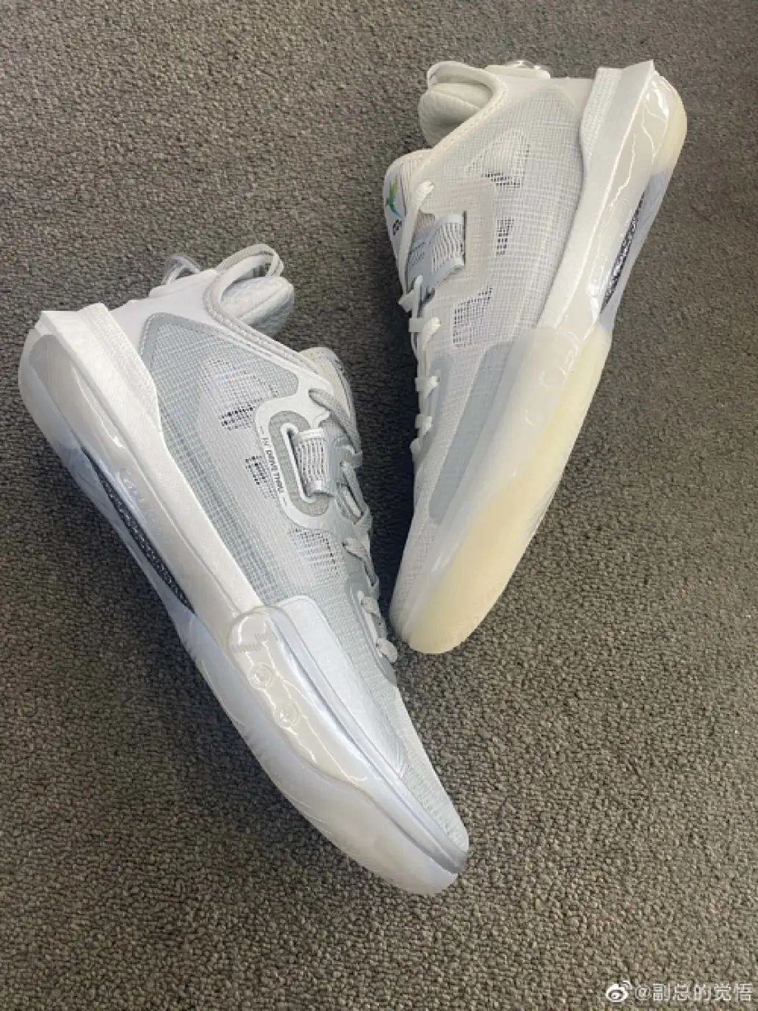 太卷了180还穿增高鞋,盘点600多的球星签名战靴性能真高