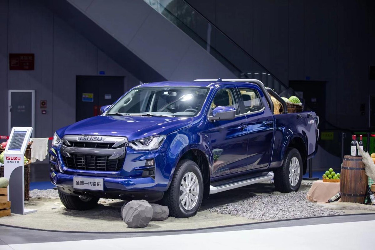 2023新款铃拓落地价,全新铃拓四驱要多少钱