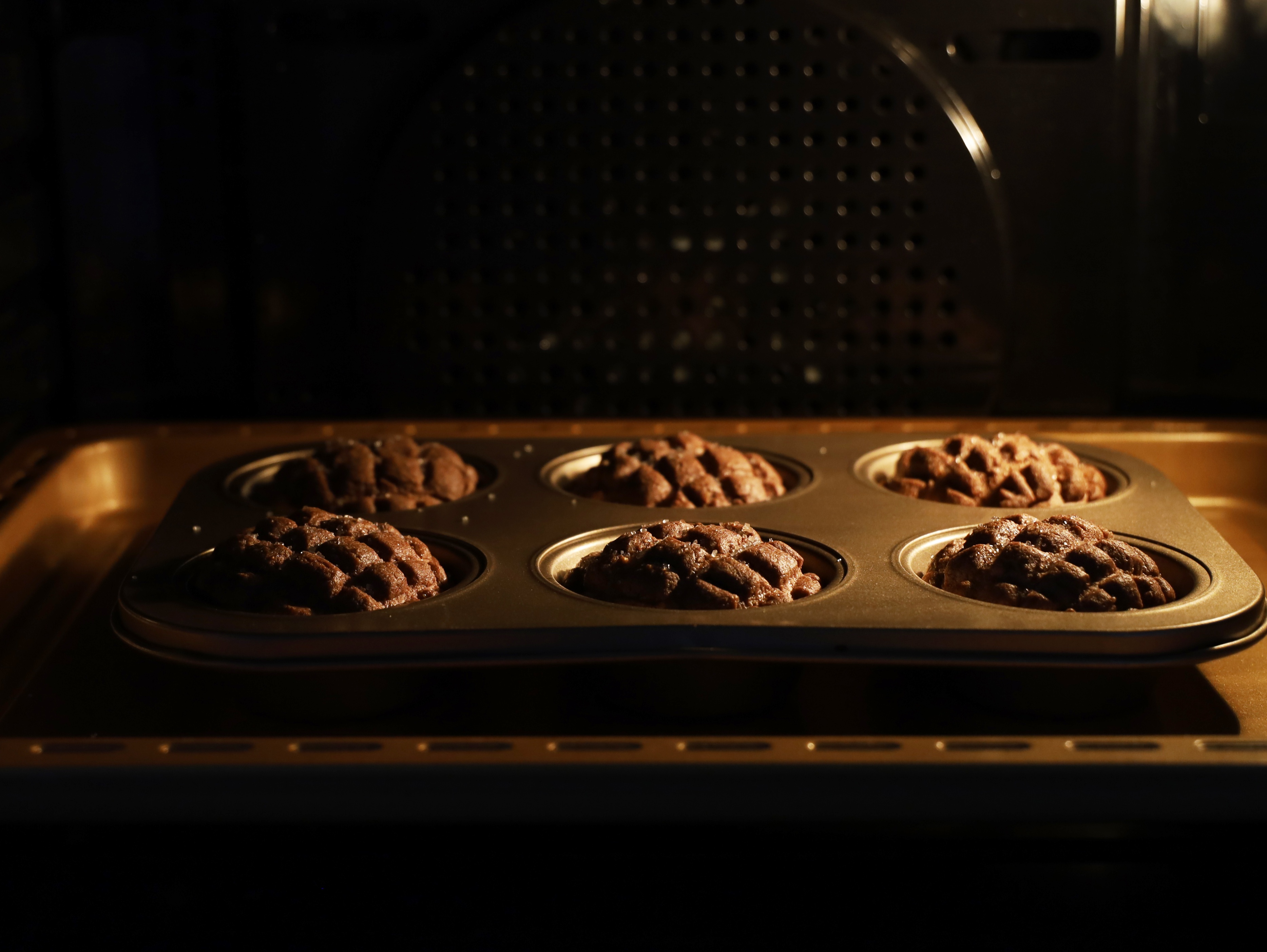 菠萝包教程无烤箱,港式菠萝包的简单烘焙