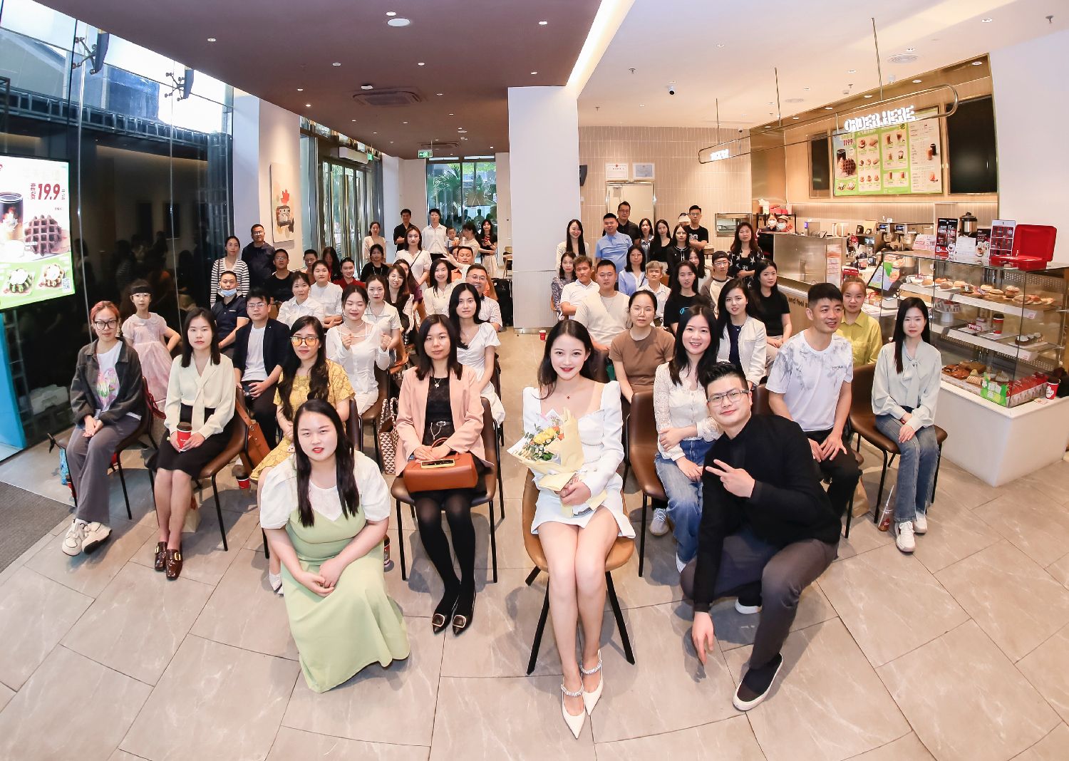 “90后”归国创业者薛笑:勇敢在多元职业中做选择