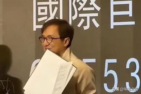 成龙被曝拍卖豪宅原因,成龙出手阔绰花3.8亿购豪华飞机