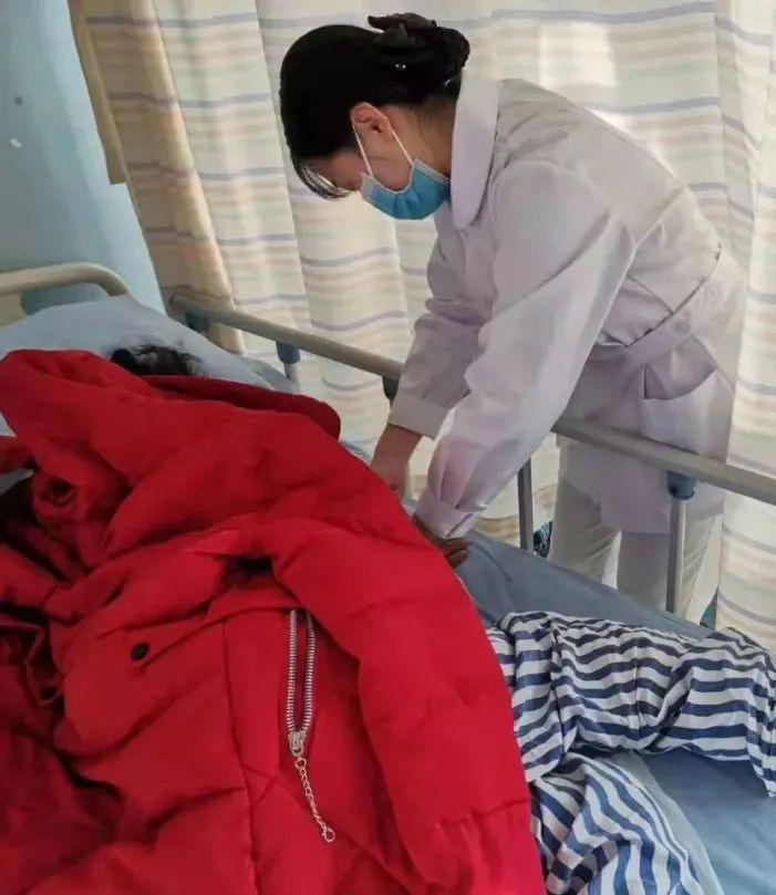 介绍护理学院,护理学院的学院简介