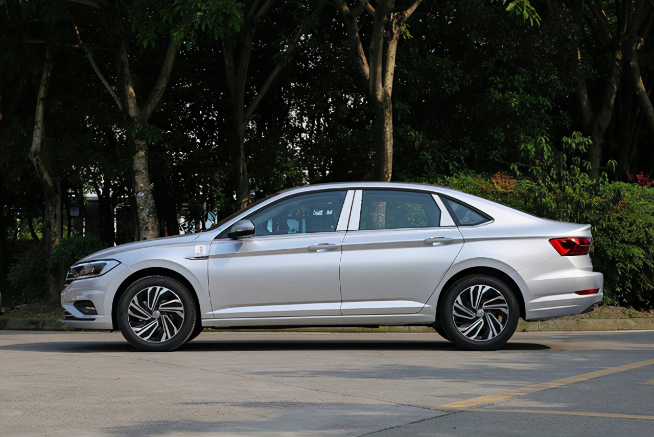 国产的双离合变速箱怎么样,双离合变速箱的优缺点大众