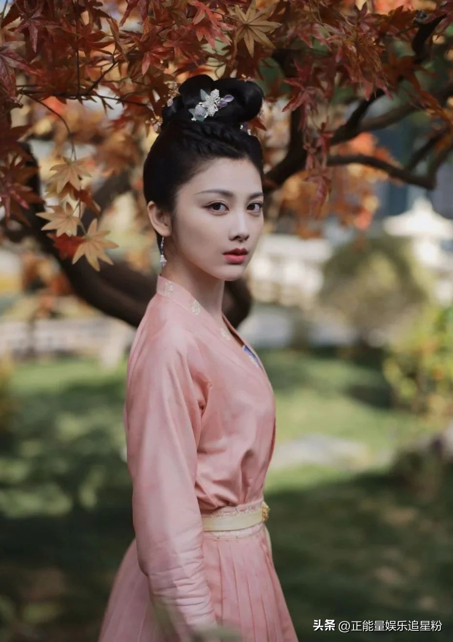 白敬亭田曦薇卿卿日常电视剧,白敬亭田曦薇卿卿日常剧照