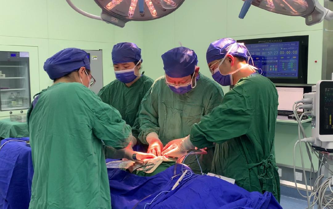 花季少女医院手术,江西省儿童医院微创手术