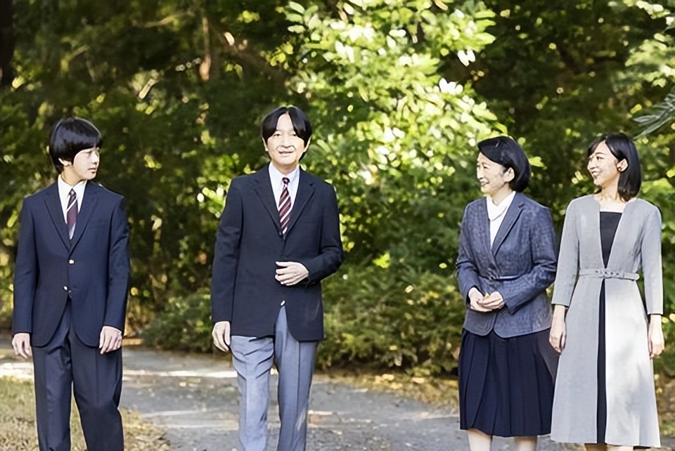 日本悠仁小王子现状,日本皇室悠仁小王子穿和服