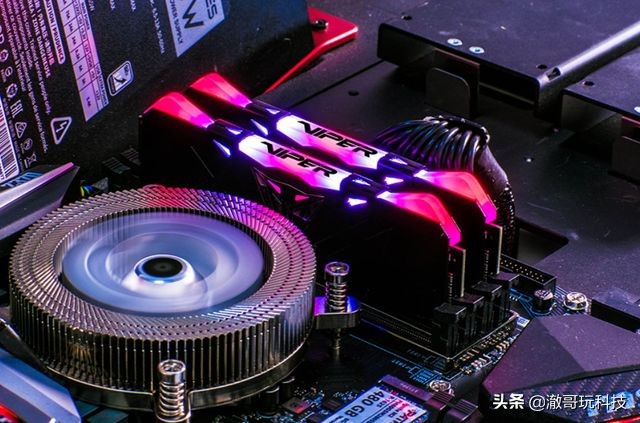 内存单通道跟双通道性能差距多少,单通道和双通道内存性能差距