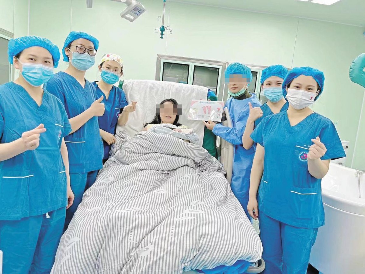 水中分娩宝宝出生时间,郫都区首个水中分娩