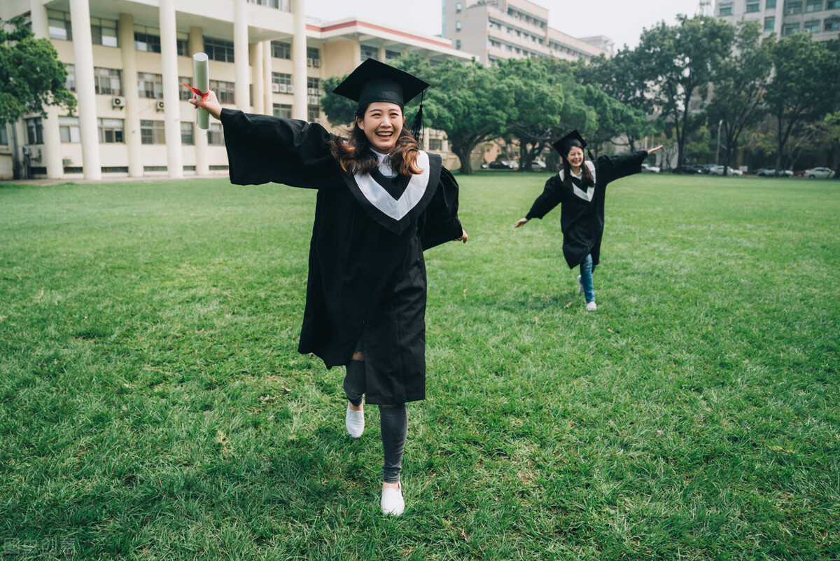 最难学的四大专业毕业后衣食无忧,专科生最吃香6大专业