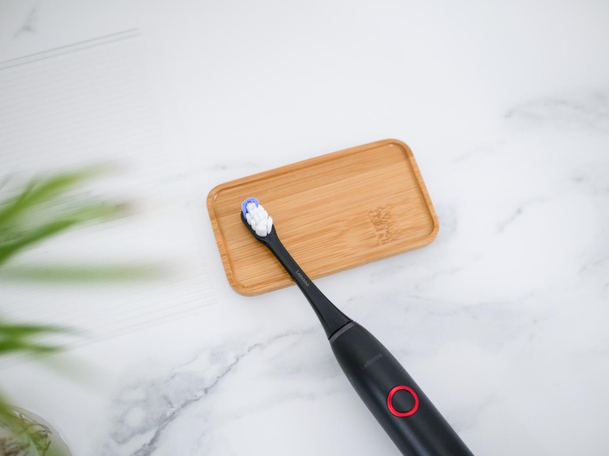 mcomb电动牙刷和usmile电动牙刷,目前哪个牌子的电动牙刷比较好