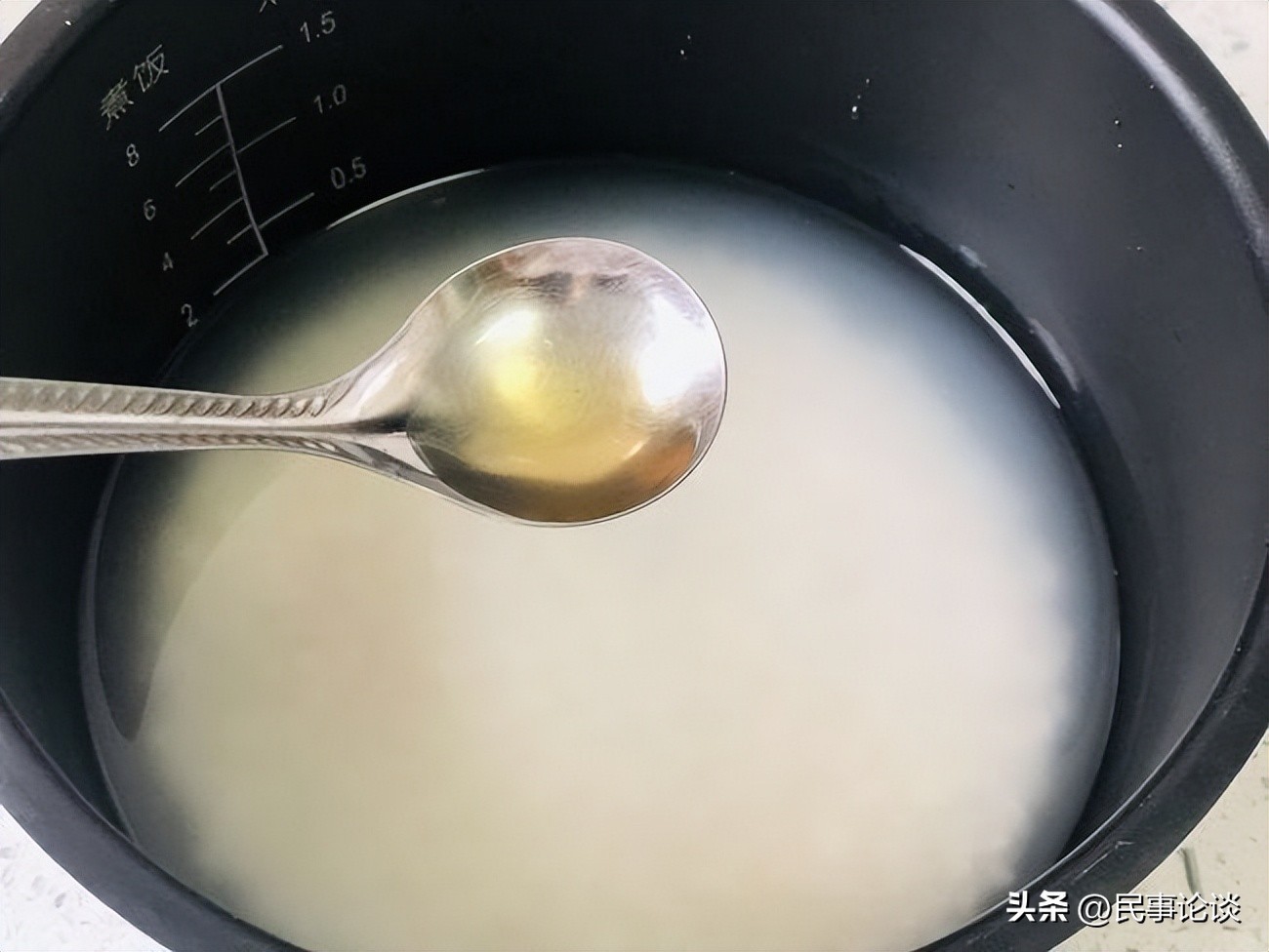 蒸米饭的时候需不需要放一些水,香米蒸米饭用多少水