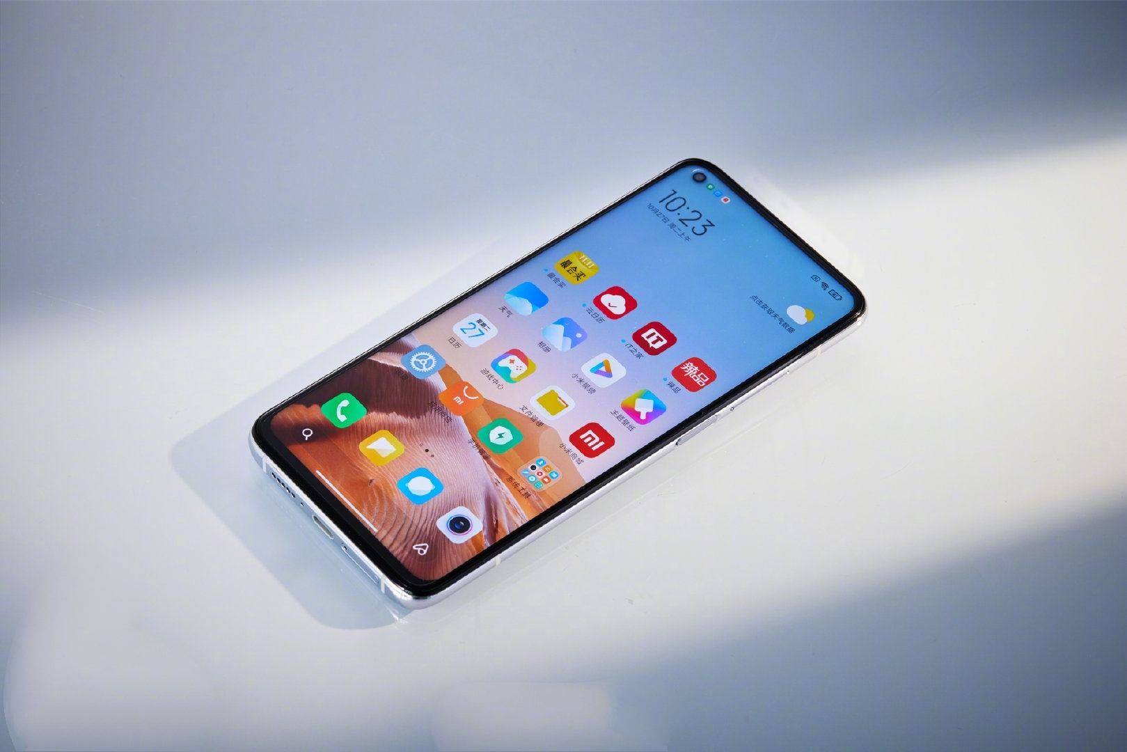 为什么小米换机换完还想再换回去,为什么小米不下放新功能给旧手机