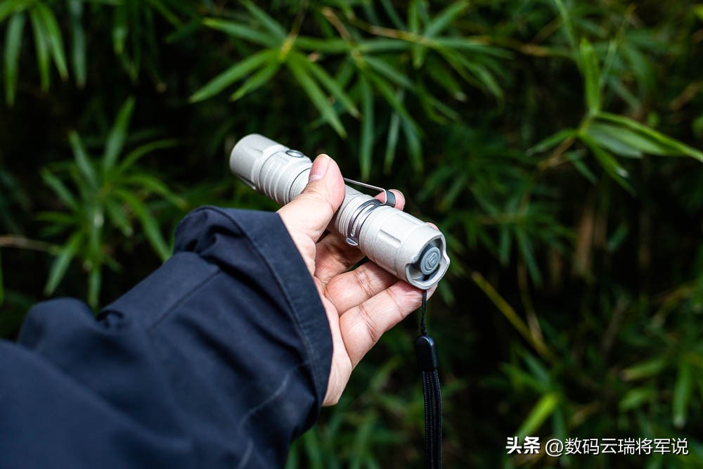 户外照明强光手电推荐,50000流明强光手电筒推荐