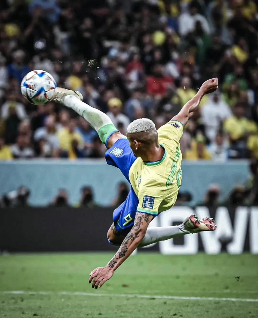 内马尔染头发混淆视听,内马尔和他队友染头发