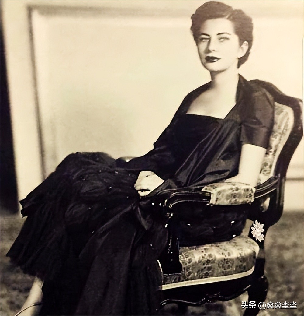 什么叫做真爱？因为无子被休弃的“真爱”，伊朗末代王后索拉娅