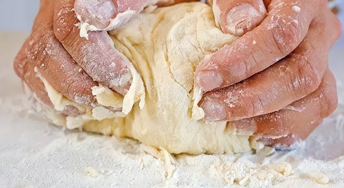 厨师机和和面机哪个和面效果好,家庭和面用和面机还是厨师机