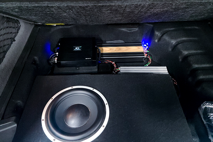 奔驰gle改英国之宝音响,奔驰gle升级音响