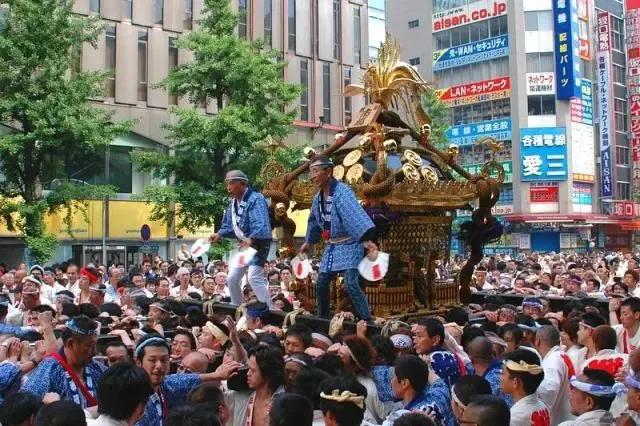 所有国家的国庆节由来简介,各国国庆日及其来历