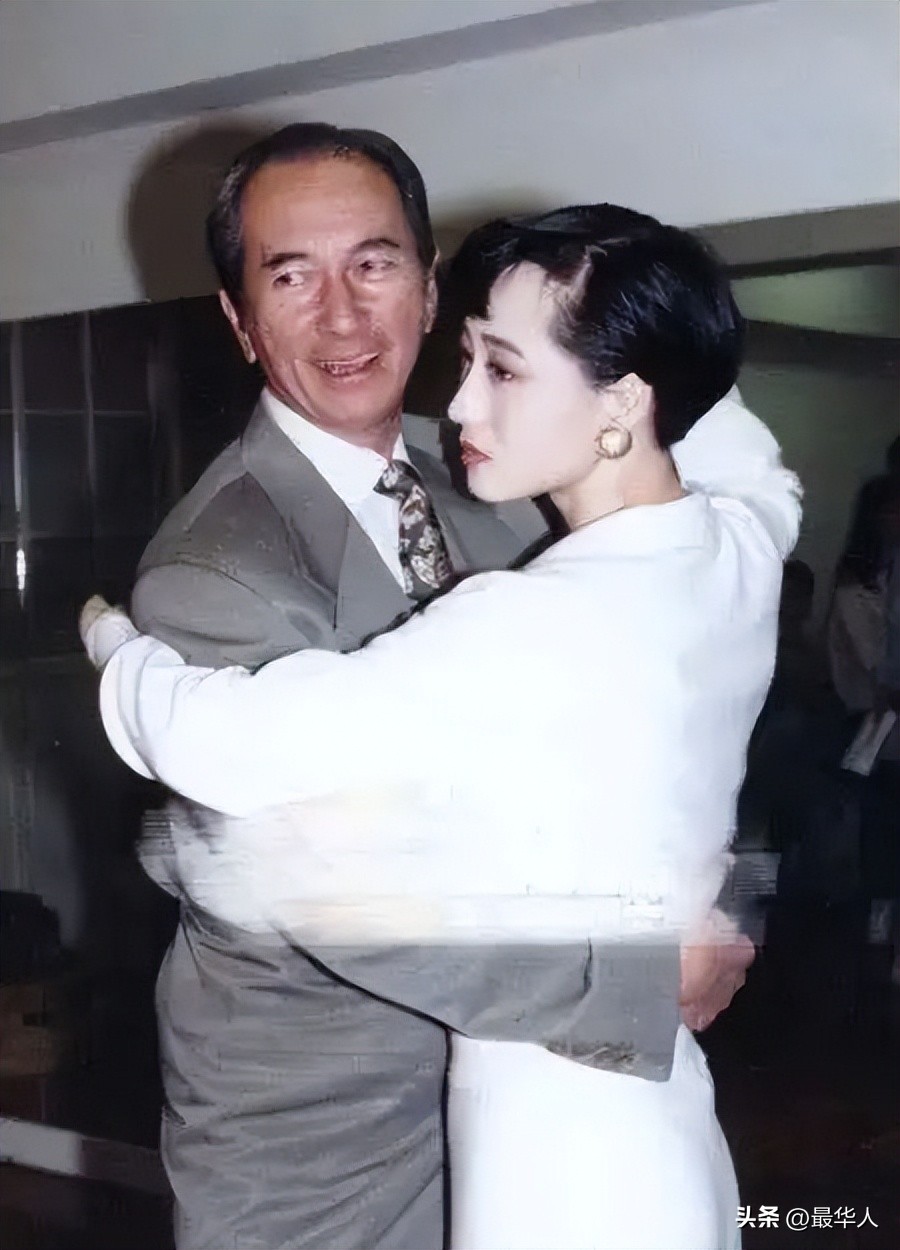 赌王千金利智,赌王千金像利智