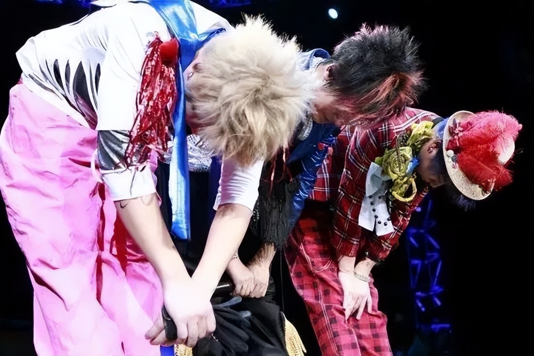 真实的大张伟现状,大张伟被抛弃的勇气