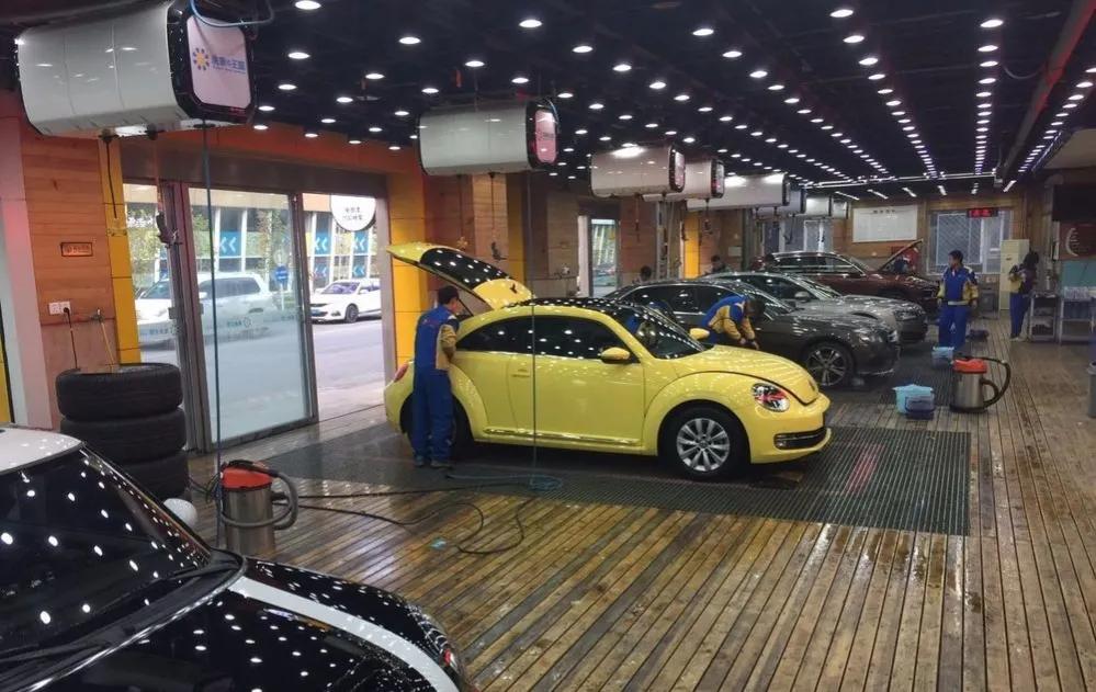 中年失业后的工作经历,干了两年的汽修工感觉好迷茫