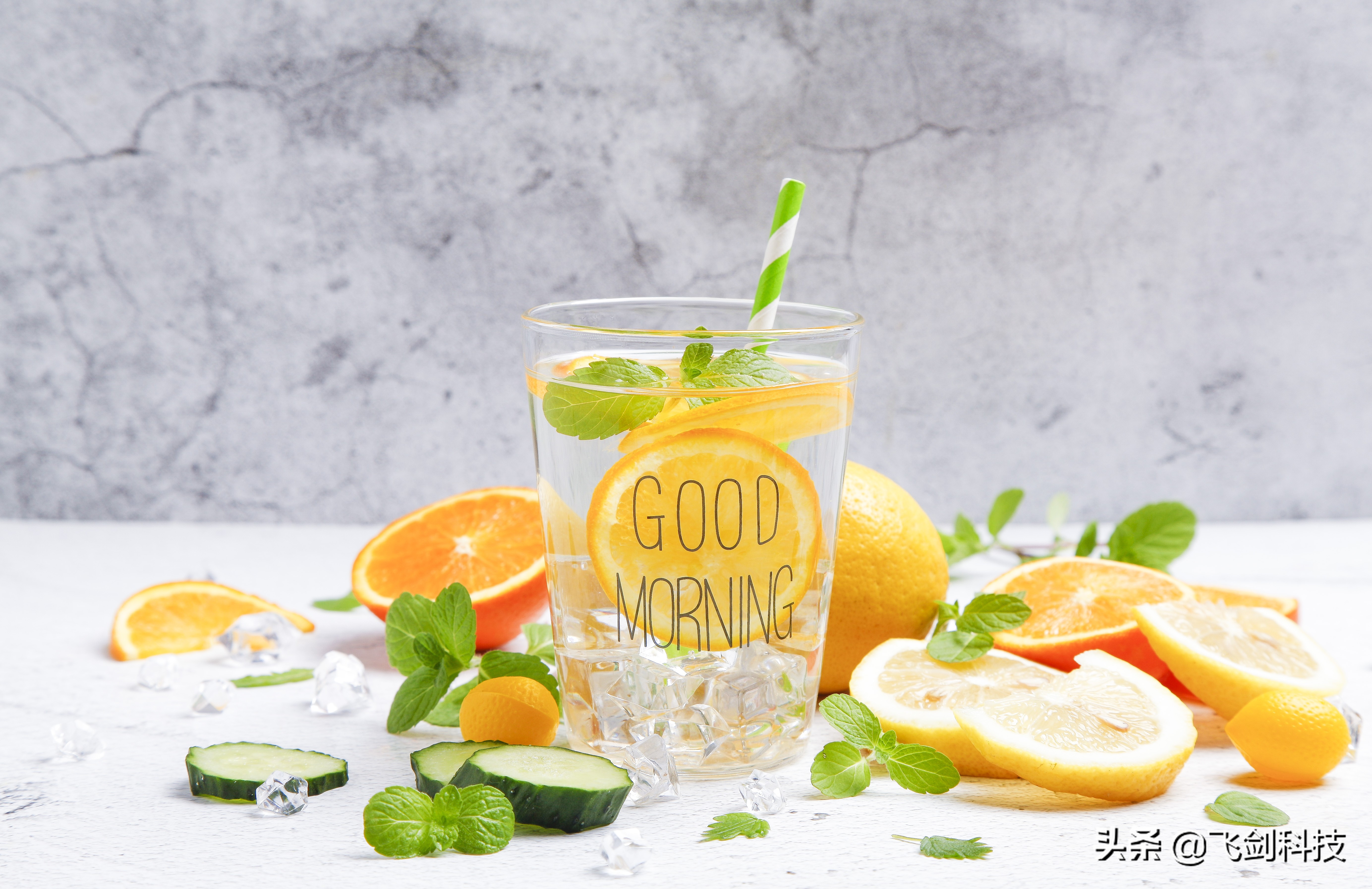 售价100元左右的杯子,398元一个的杯子