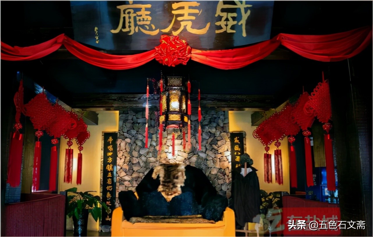 从小就有一个梦想登上舞台,从小就有一个军人梦想