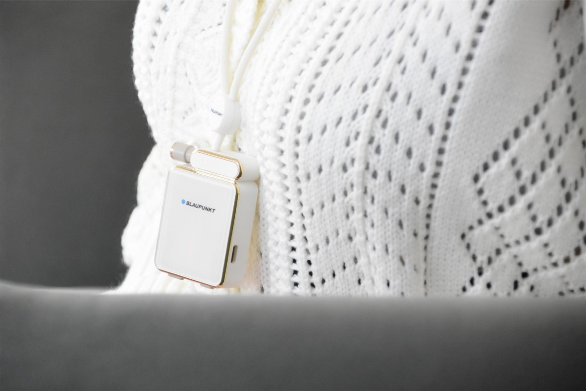 蓝宝颈部按摩仪吊坠,德国蓝宝肩颈按摩仪披肩