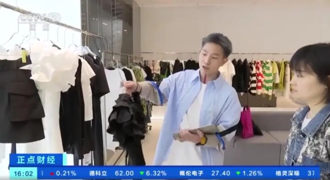 天气越来越冷但市场热起来,天气变冷了服装生意好么