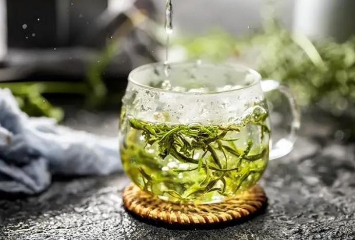 三伏天喝点什么茶解暑,三伏天又湿又热喝什么茶最合适