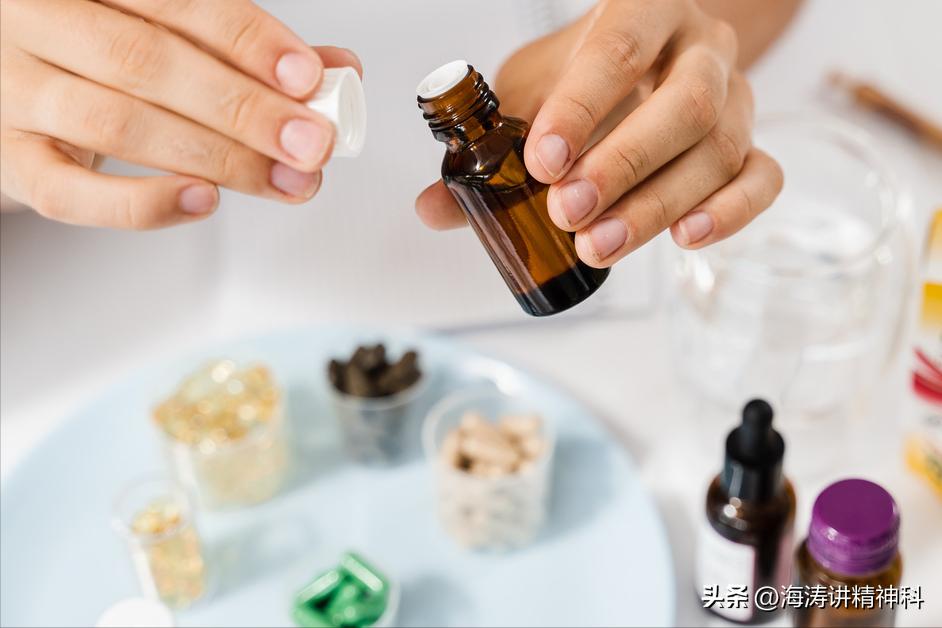 抑郁症药物治疗多久能痊愈,治疗抑郁症可以吃四种抗抑郁药吗