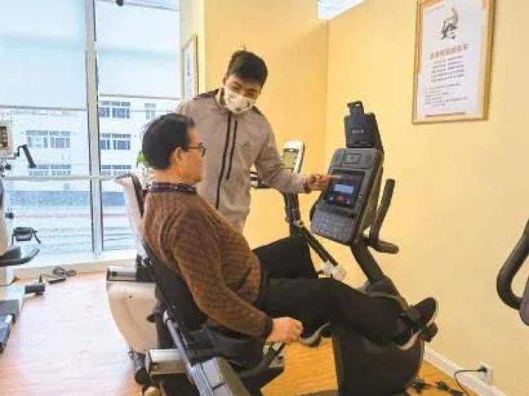 上海探索体医养融合健老模式长者运动健康之家让老人动有所乐