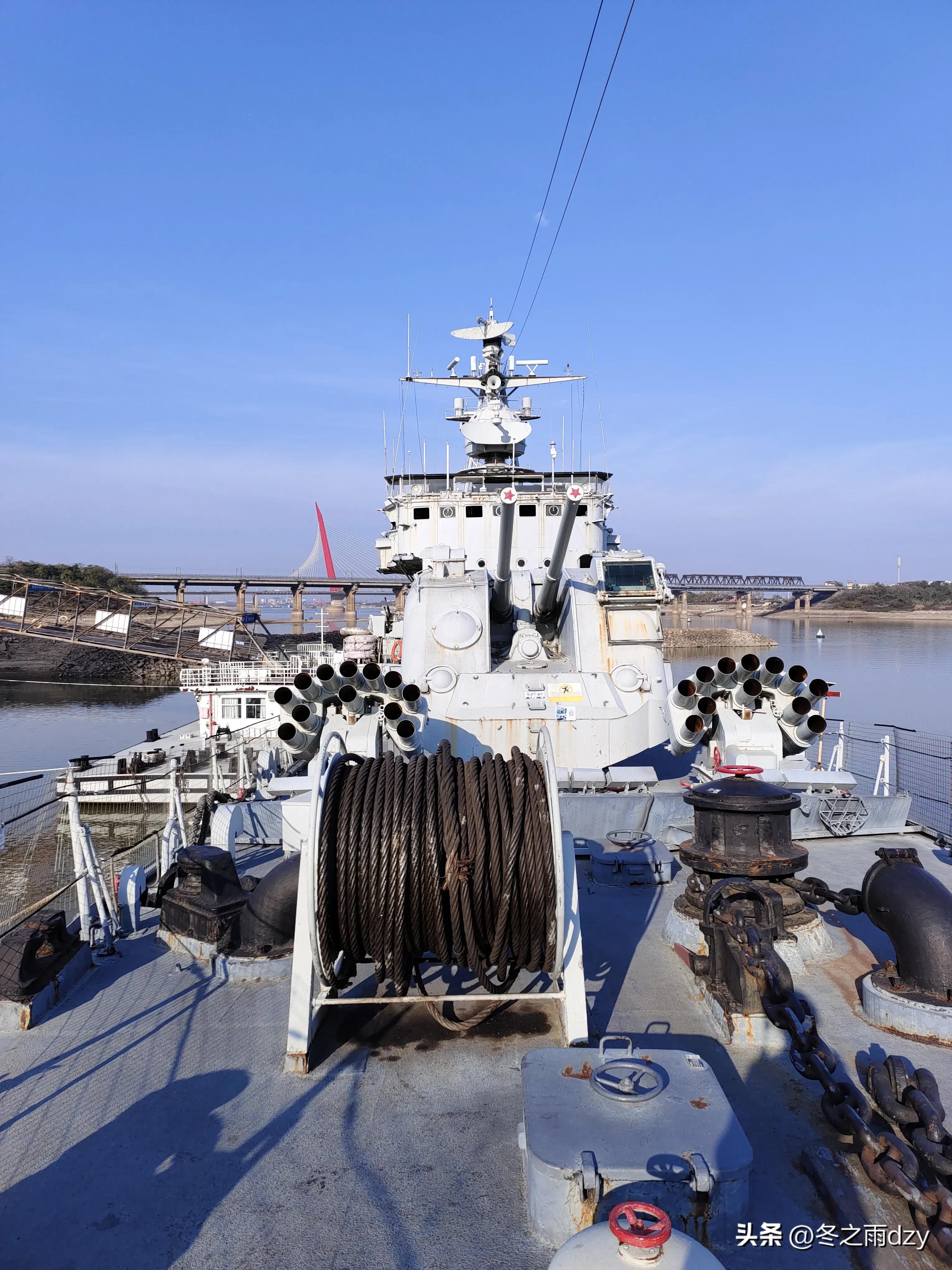 南昌舰主题园凤凰洲湿地公园,凤凰洲建军广场